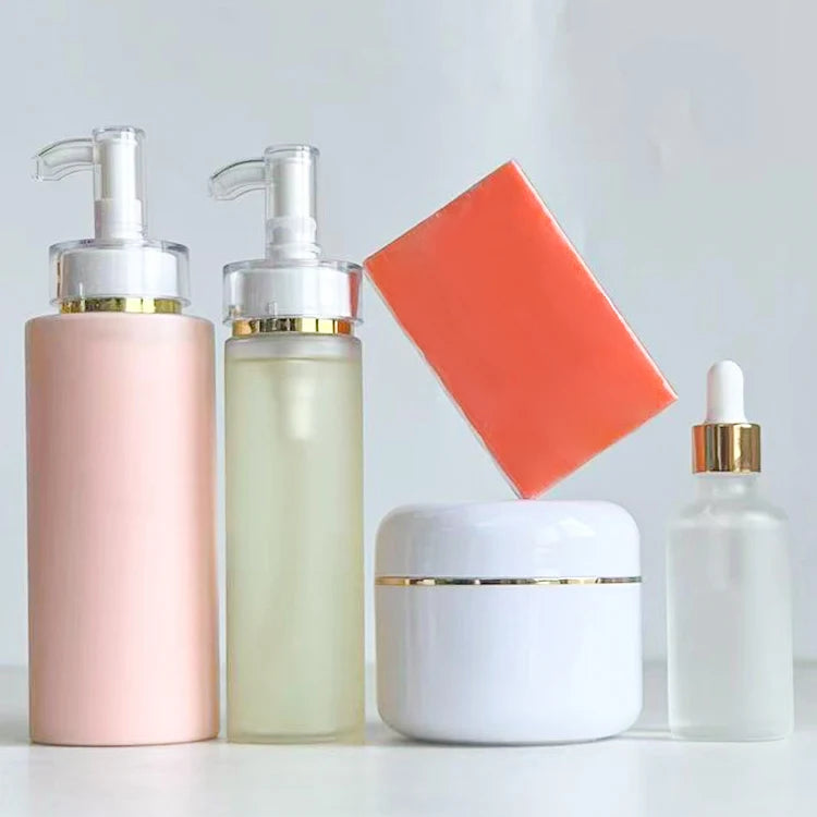 New Design Moisturizing Soap Face Cream Serum Shinning Skin Rich in Vitamin C Body Oil Lotion Emollient Carrot Skincare Set