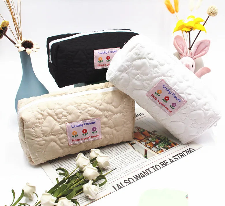 Custom Logo Cute Lady Series Puffy Large Pouches Makeup Bags Pouch Fashion Styling Hot Selling Embroidery Cosmetic Bag