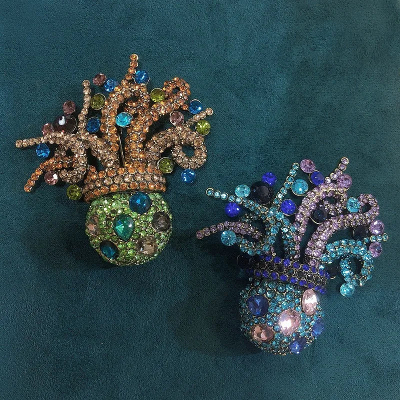Fashion Women Crystal Sea Animal Brooches Vintage Luxury Rhinestone Octopus Corsage Banquet Jewelry