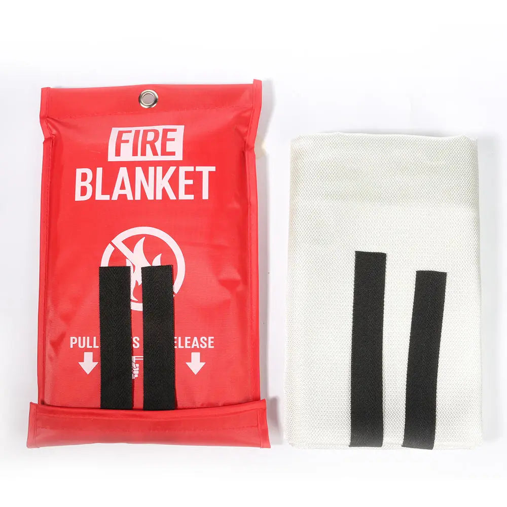 Compact and Portable 1m X 1m Fire Blanket for Car/Camping 550Â°C Resistance EN1869 Compliant