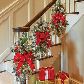 Hanging Stairs Garland Stairway Swag Trim Lights up Christmas Stair Decoration Wreath Door Hanging Ornament