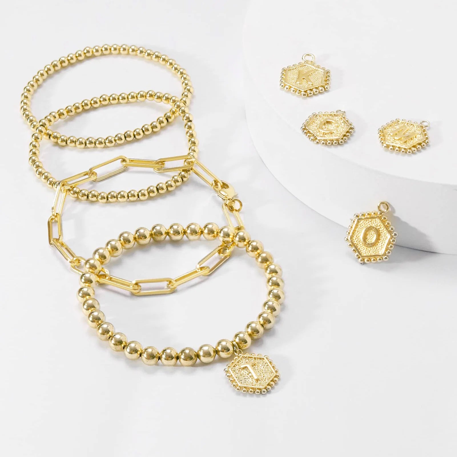Hot Sell Fashion Simple Hexagonal Waterproof Stainless Steel Letter Pendant Bracelet 26 Letter Personality Bead Bangle Jewelry