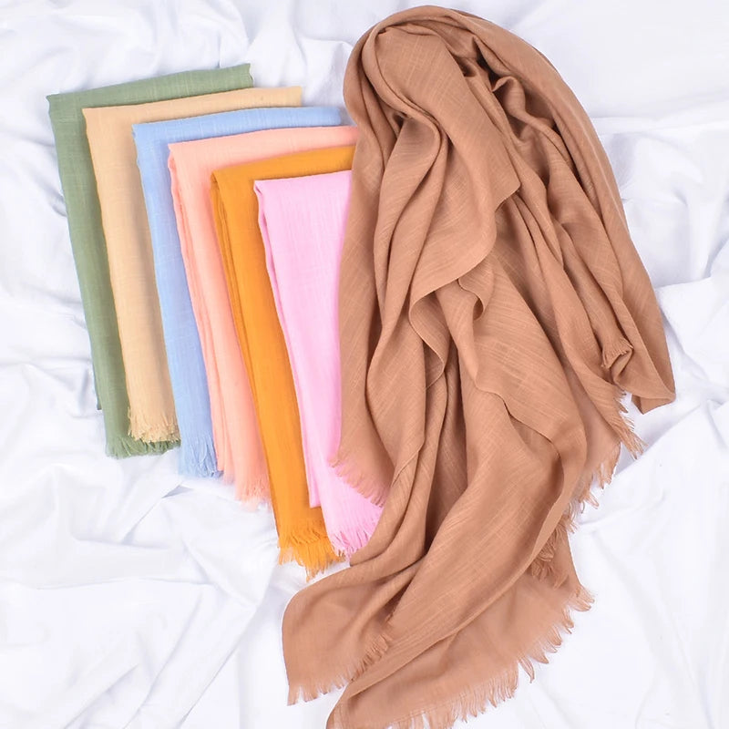 Wholesale Solid Colors New Arab  Muslim Hijab Long Scarf for Women Monochrome Head Wrap Women Voile Musulman Turban Bandanas