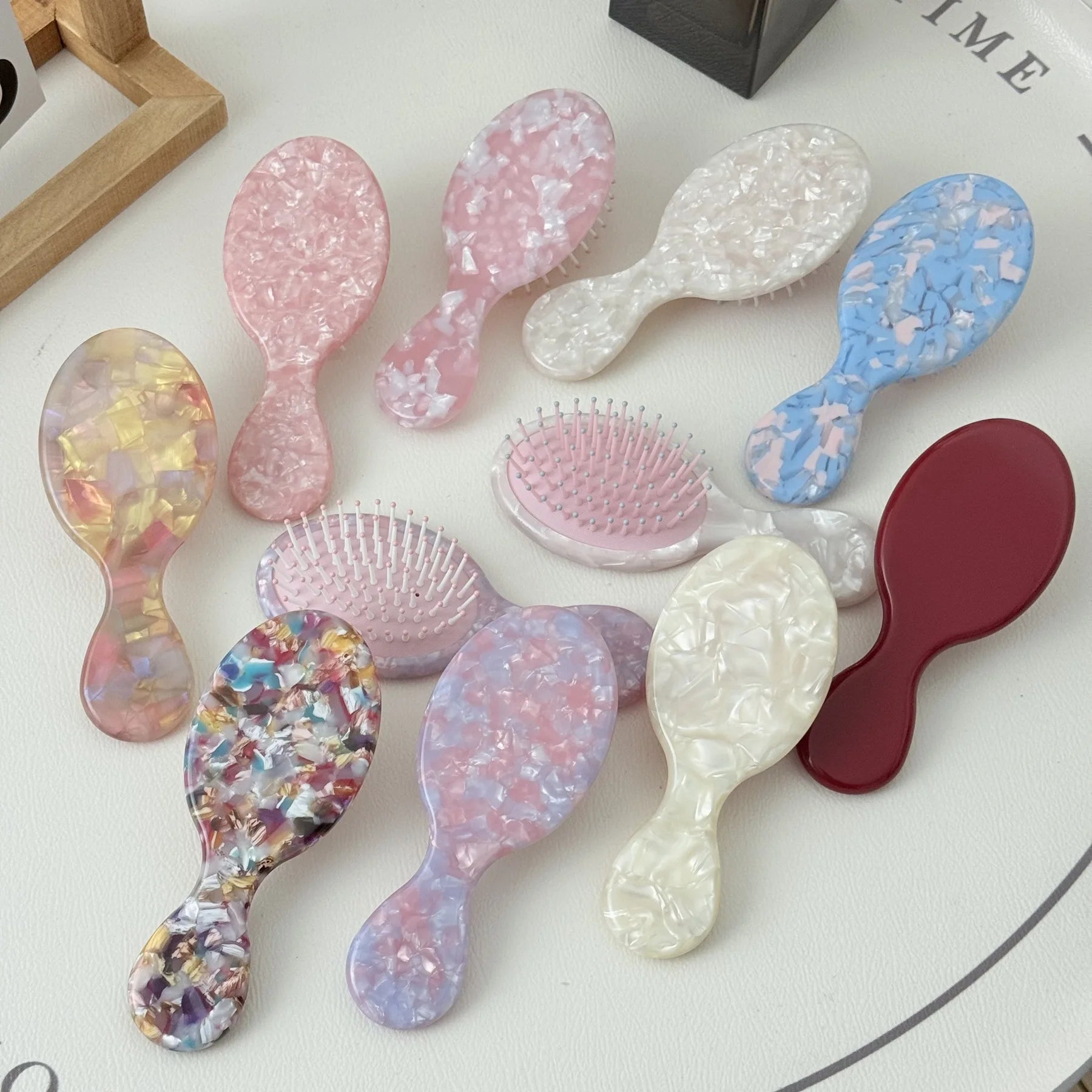 New Korean-style Sweet Cute  Acetate Hair Brush air Cushion Messager Comb Portable Hair Combs