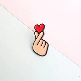 Hot Selling Fashion Heart Safety Pin Soft Enamel Pin