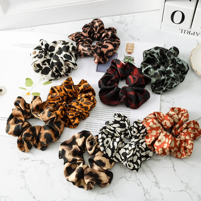 Wholesale XXL European and American Style Leopard Satin Scrunchie Flower Patterned Hair Tie with Lace for Girls
