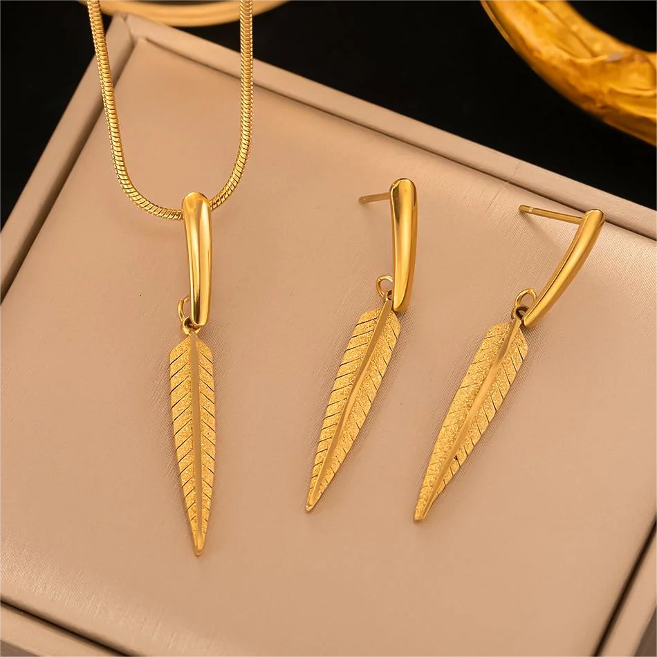 New Arrival 2pcs Set Stainless Steel Necklace Earrings Leaf Design 18k Gold Plated Jewelry Set Women