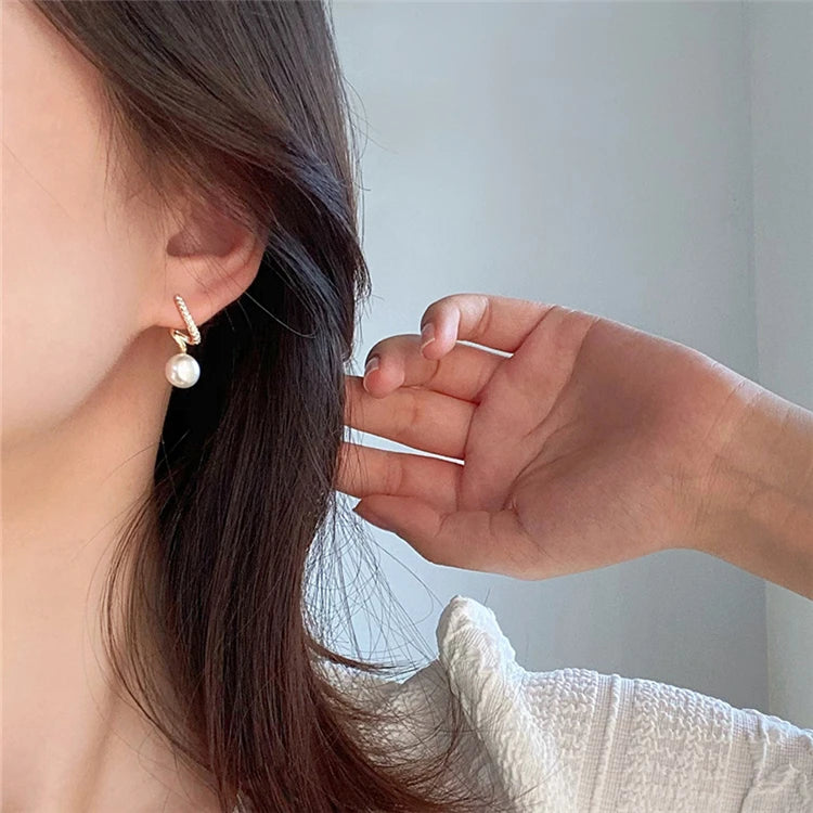 2025 Custom Sterling Silver Romantic Pearl Women Stud Earrings