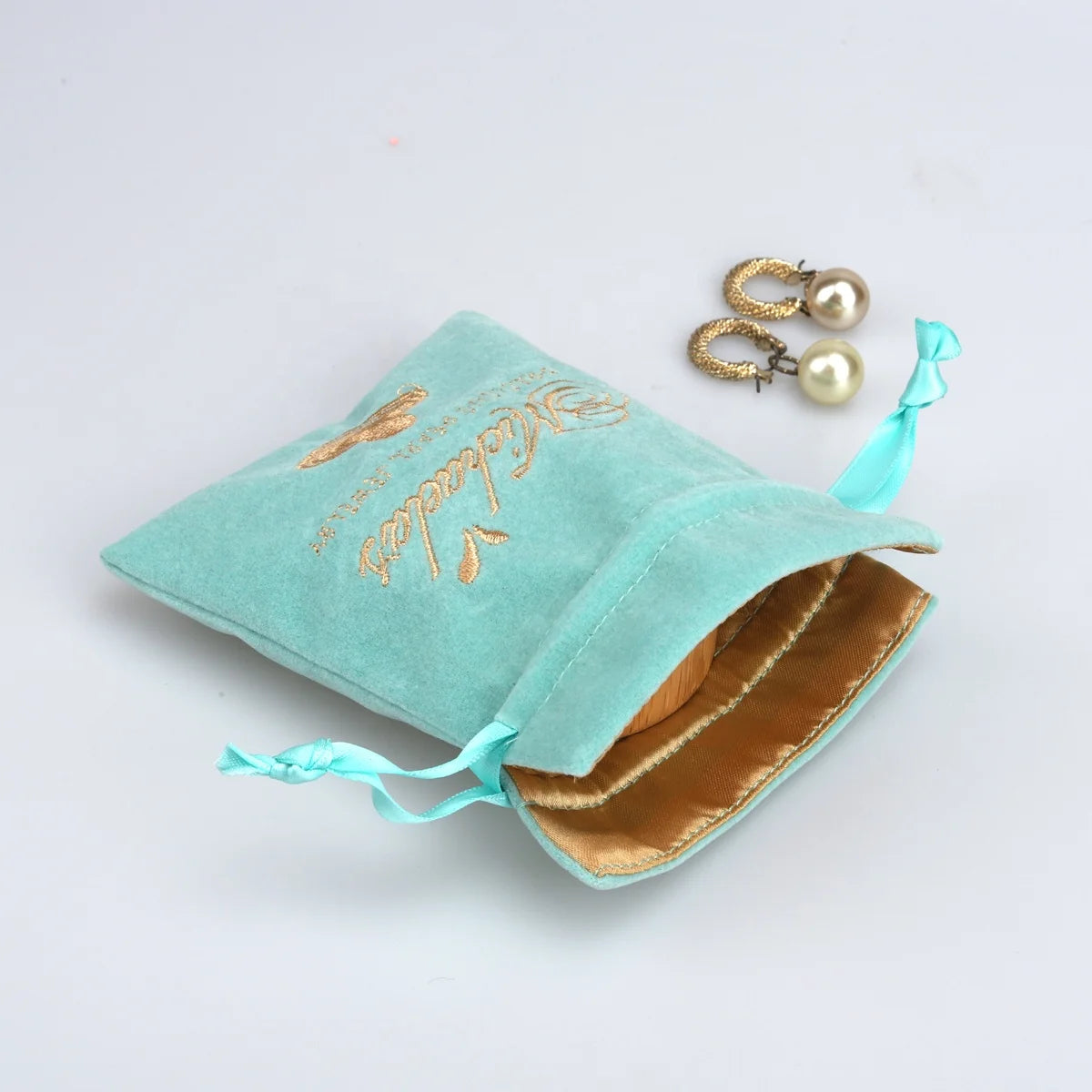 Reusable Custom Embroidery Velvet Drawstring Jewelry Green Amulet Aromatherapy Packaging Pouch Luxury Jewelry Velvet Bag