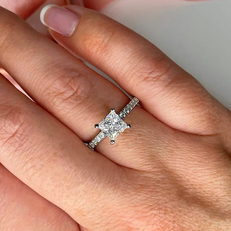Luster D Color Vvs Princess Cut Moissanite Ring Gold Ring Lowest Price Moissanite Engagement Ring