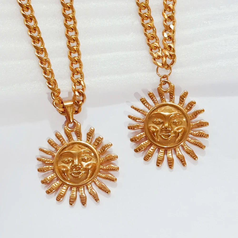 Boho Travel Beach Island Sun Necklace Stainless Steel Women Cuban Chain Choker Jewelry Moon Smile Sun Shape Pendant Necklace