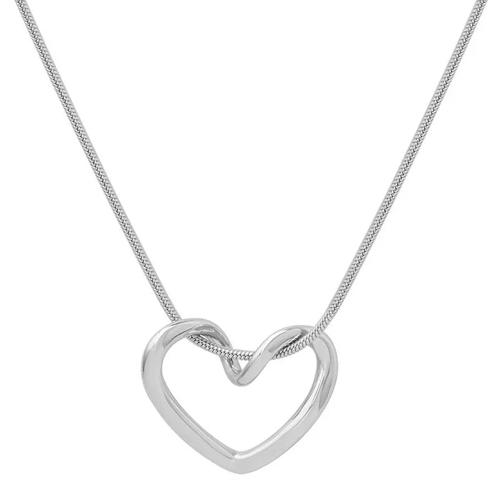 Customizable Stainless Steel Silver Plated Heart Necklace Snake Chain Titanium Steel PVD Personalized Link Chain Heart Choker
