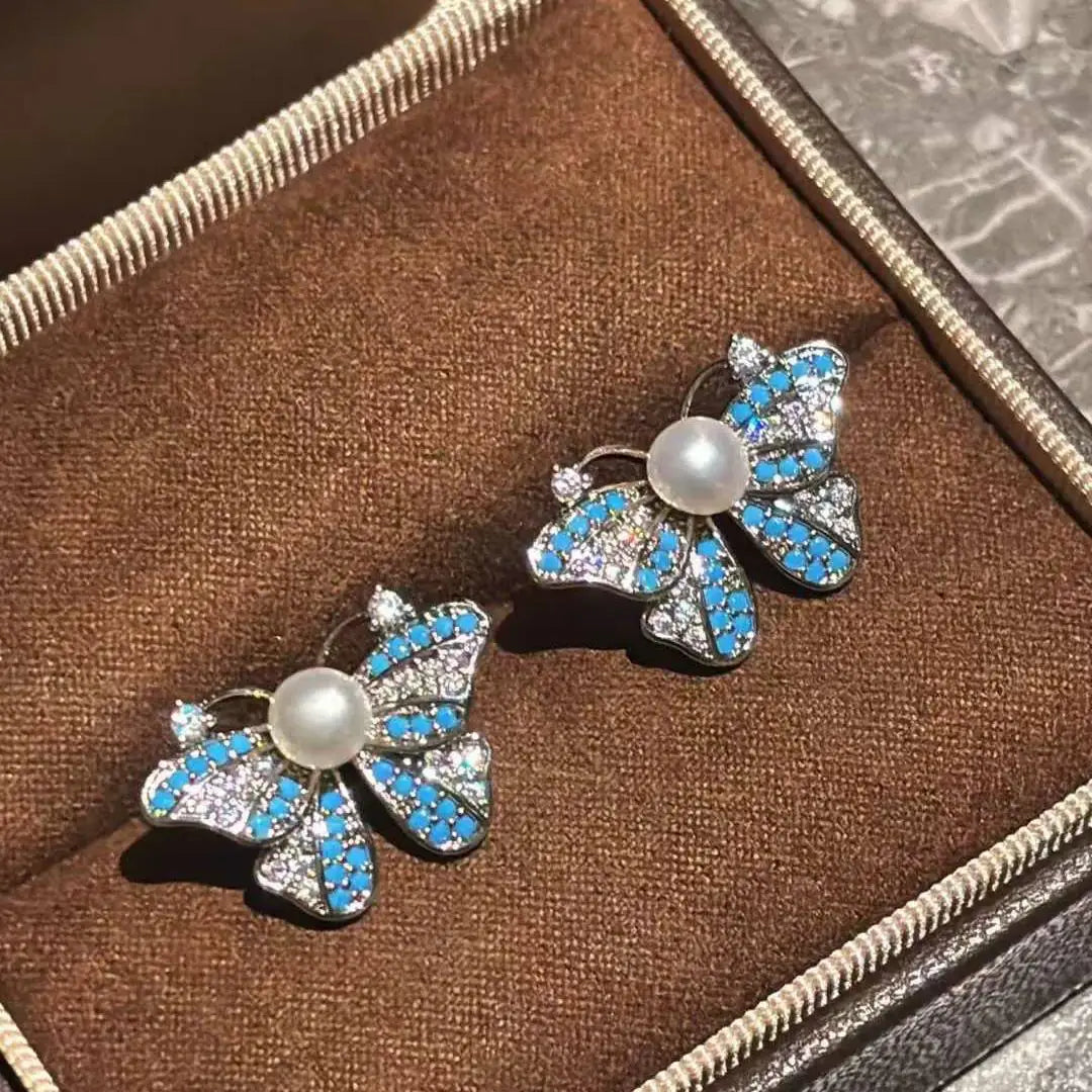2026 New White Butterfly Pearl Stud Earrings Zhuji 5-6mm AAAA Luxury Natural Freshwater Bread Pearls Women's Personalized Brass