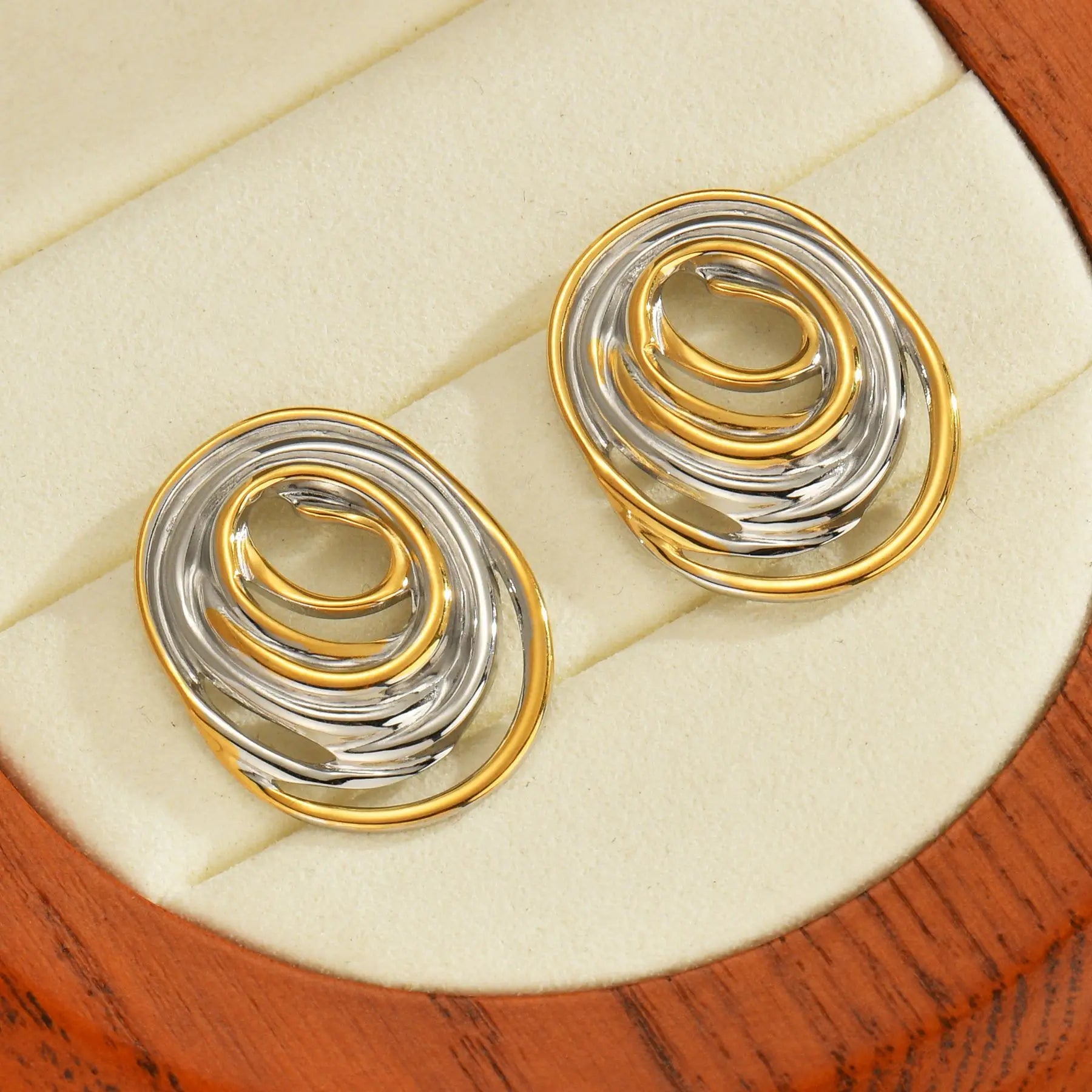 2025 Trendy Linear Winding Earrings 18K Gold Silver Plated Stainless Steel Earrings Stud Pendientes Jewelry for Women Girls
