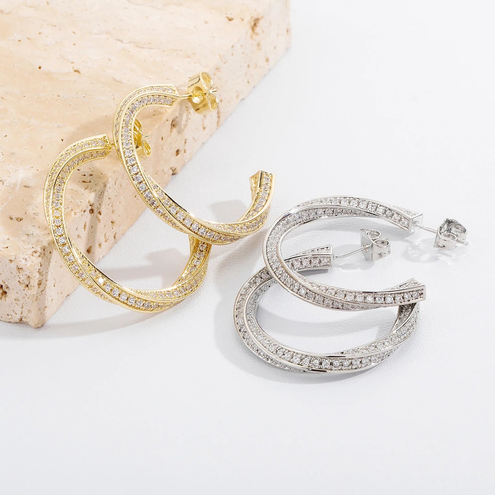 Wholesale Hip Hop Jewelry Full Inlaid Crystal CZ Big Circle Hoop Earrings Cubic Zircon Twisted C Shaped Hoop Earrings