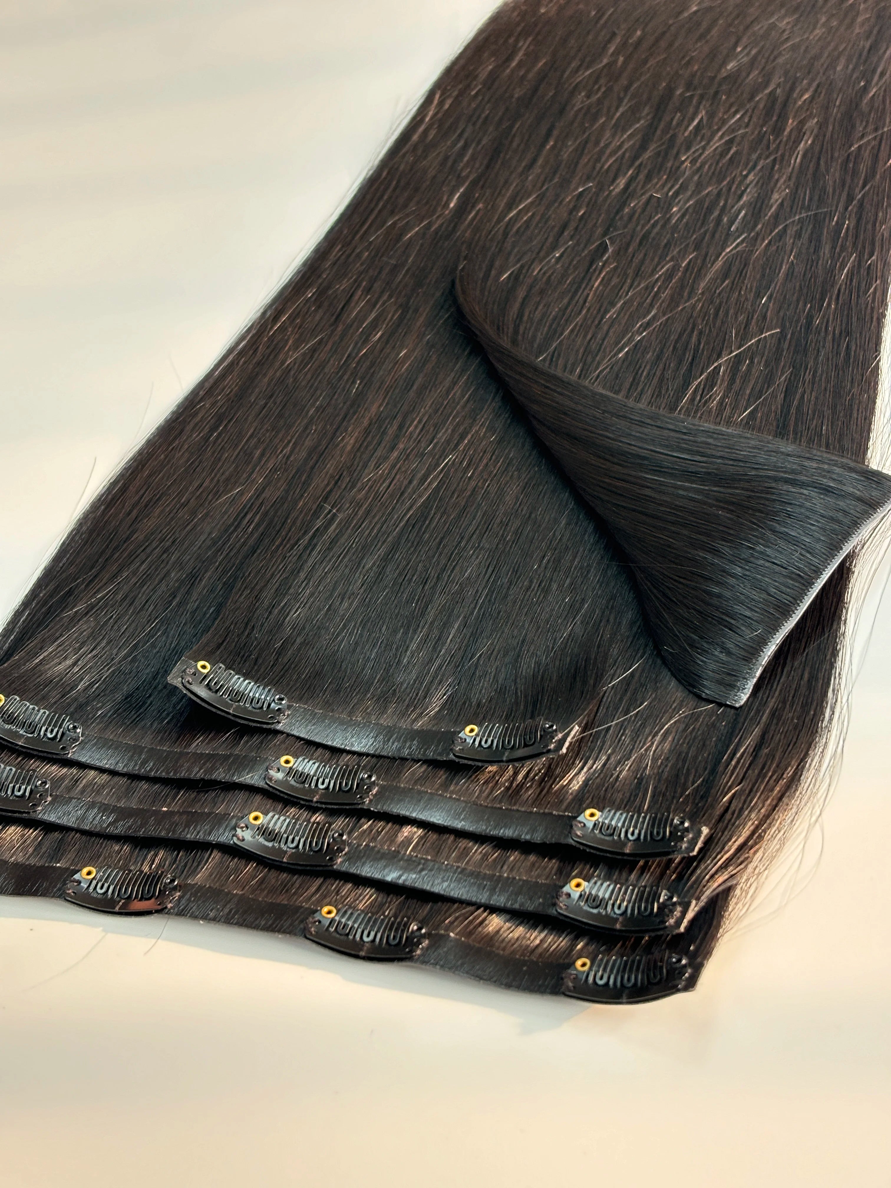 Hot Selling Direct Factory Wholesale Customized 120G 140G 160G 180G Remy Clip Hair Extensions  Thick Ends Human Hair