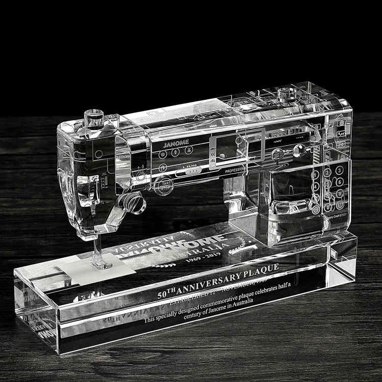 Shining Handmade 3D Laser Etched Crystal with Customized Logo for Wedding Gifts
