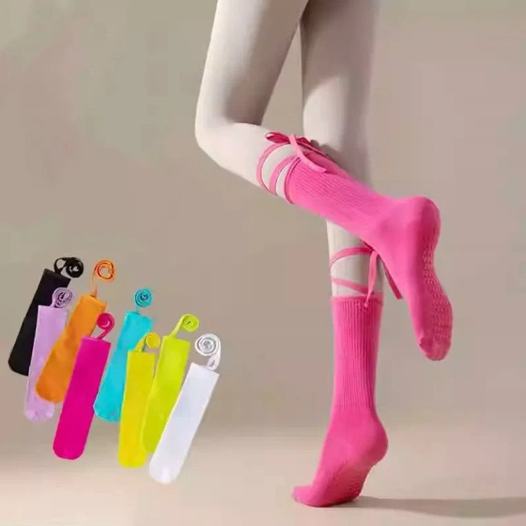 Wholesale Knit Crew Solid Color Grip White and pink Anti-Slip Pilates Socks Women Custom Silicone Non-Slip Yoga Socks with Strip