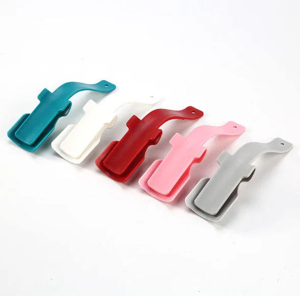 China Wholesale Plastic Lifting Shoe Horn Lazy Shoe Helper Easy on and Easy off