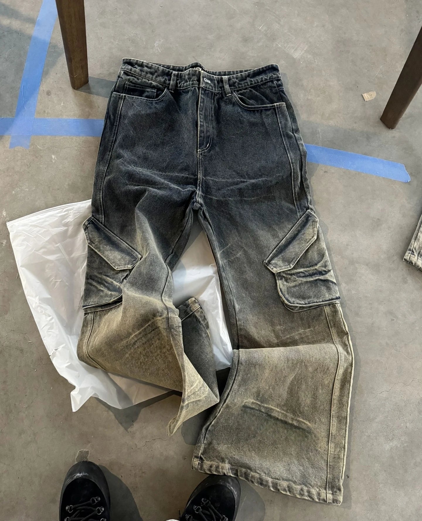 US Free Tax Custom Cargo Jeans for Men Wide Leg Denim Pants Trousers Bottom Fade Distressed Wash Dip Dye Gradient Color OEM