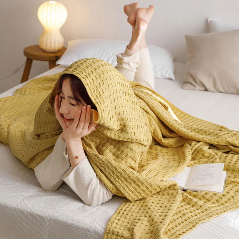 Wholesale Jacquard Woven Flannel Fleece Velvet Plush Soft Custom Throw Blanket with Picture Logo Solid Color Waffle Blanket