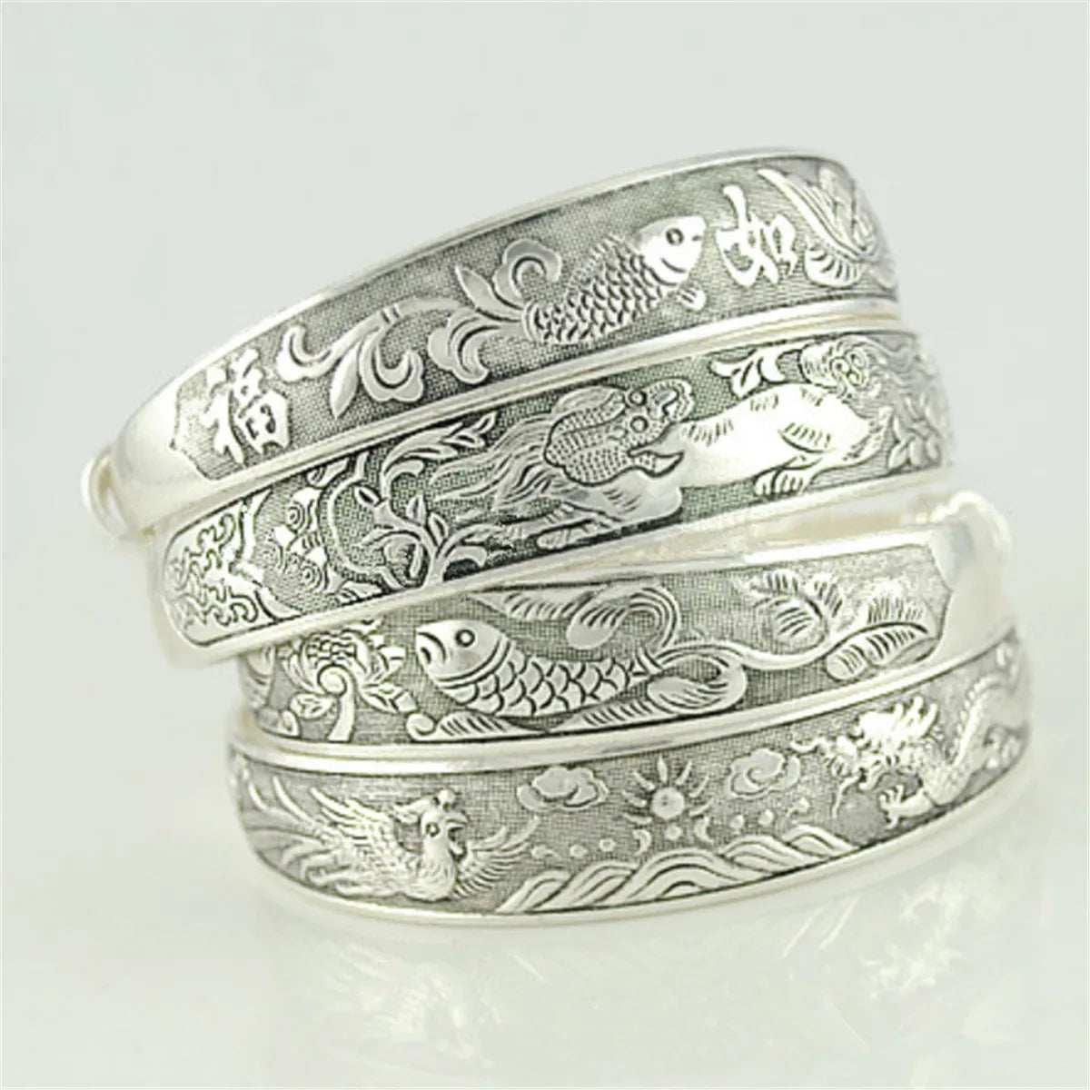 Beautiful Elephant Tibetan Tibet Silver Totem Bangle Cuff Bracelet Women Jewellery Gift Random Style