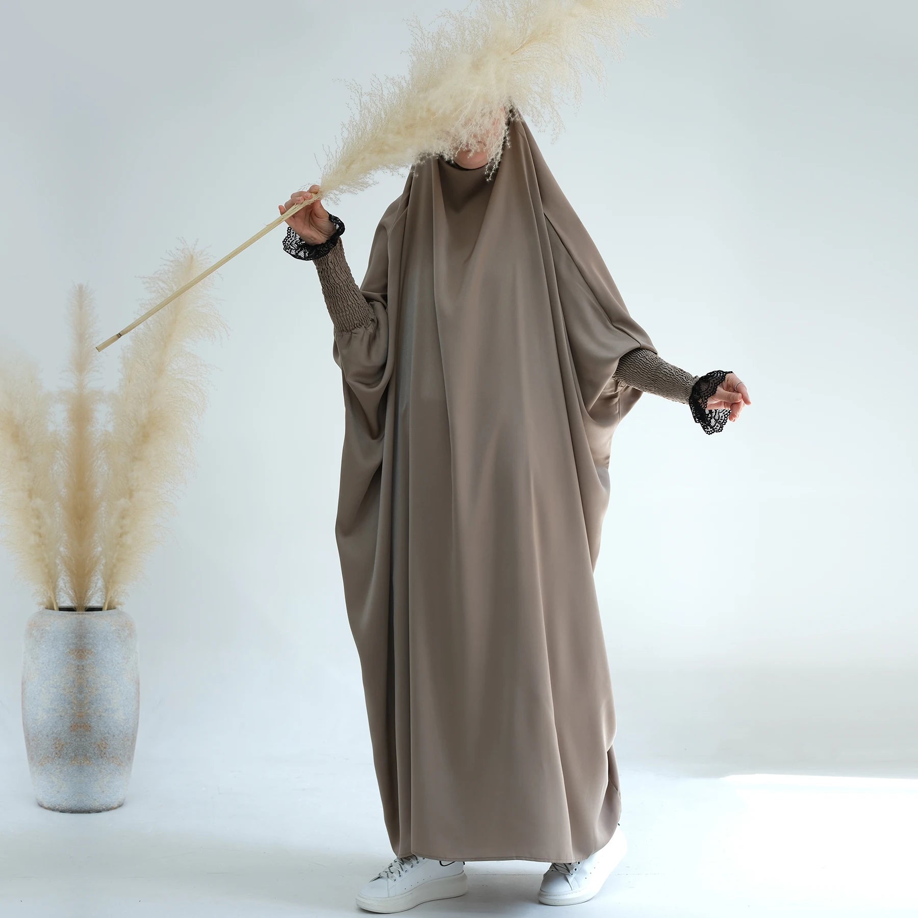 Loriya EID Ramadan One Piece Lace Jilbab Prayer Abaya Hijab Dress Traditional Muslim Clothing Kaftan Khimar Abaya
