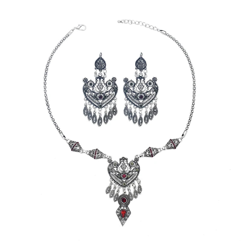 Fashion Bohemian Colored Gems Set Hollow Tassel Necklace Earrings Set Fashion Atmosphere Inlaid Ethnic Jewelry