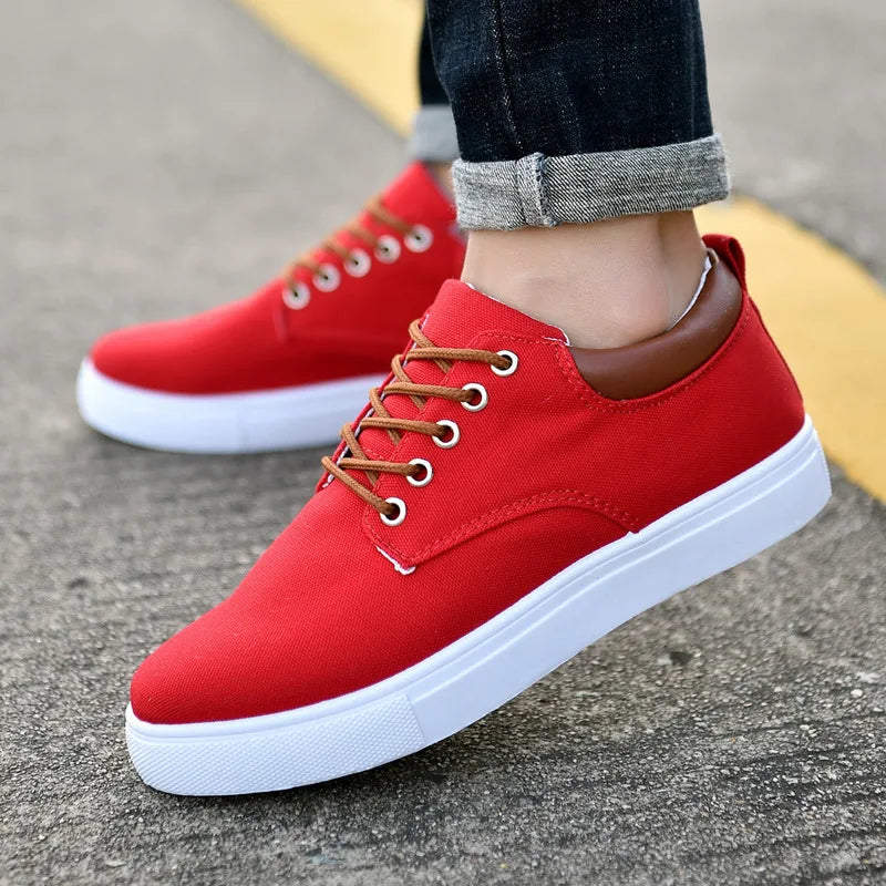 The New Spring Latest Design Men Shoes Plus Size Fashion Increase Antiskid comfort Cool Man Canvas Shoes