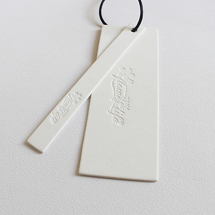 Custom Eco-Friendly Cotton String Hangtag Labels Pure White Beige Paper with Embossed Design Name Logo Print for Clothing Shoes