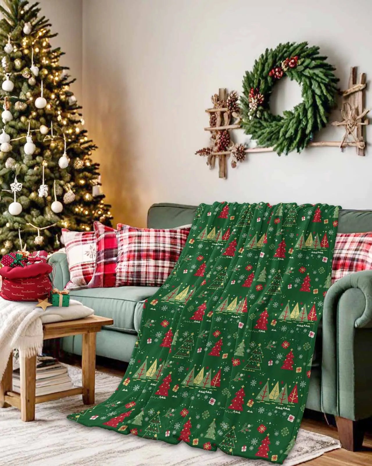 Elegant Comfort Luxury Velvet Super Soft Christmas Tree Prints Fleece Blanket Home D��cor Throws for Winter Bedding