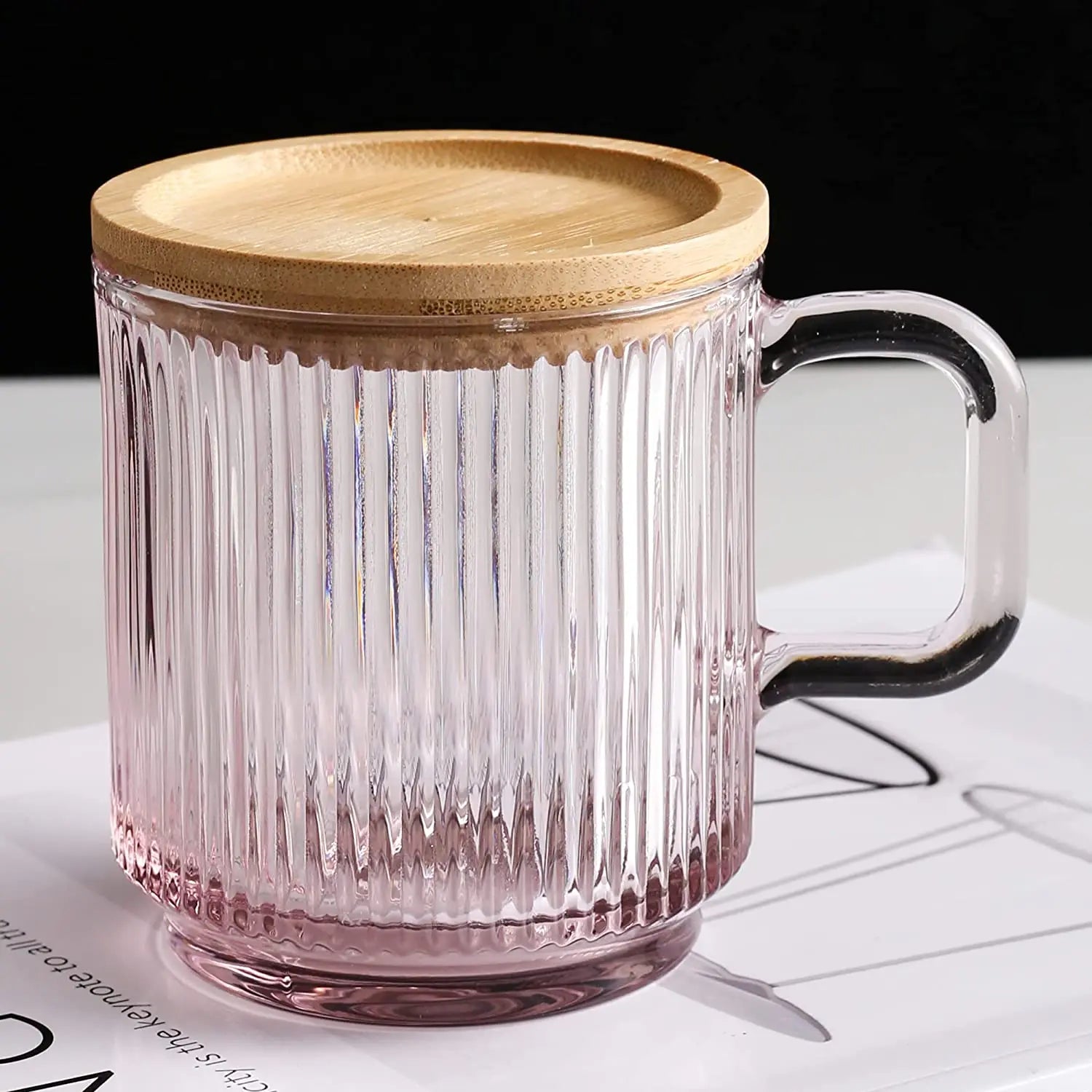 Hot Sale Modern Milk Cup Stripe Design Lead-free Glass Easy to Clean Colorful Coffee Cup with Handle and Bamboo Lid Camping Use