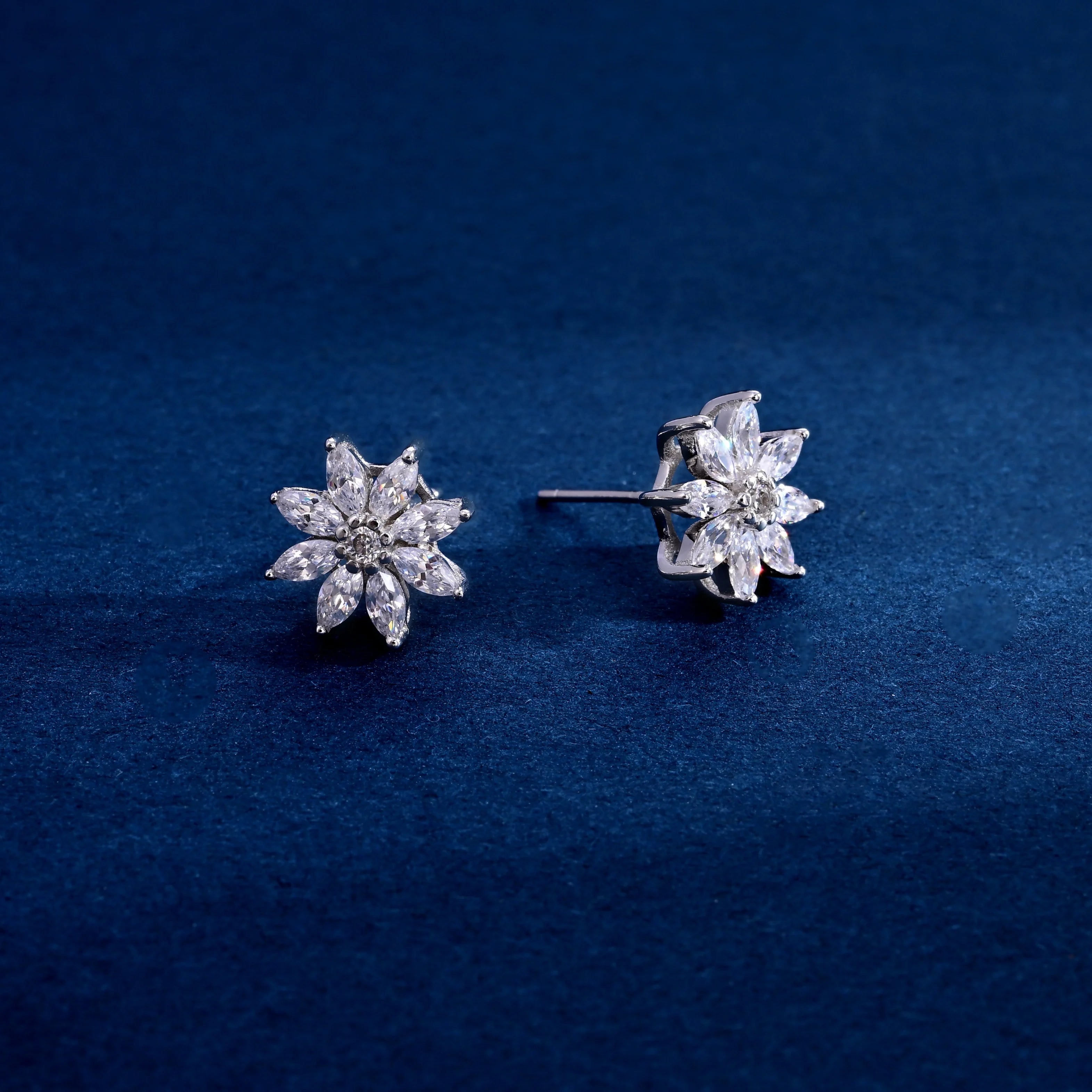 Wholesale Earrings Jewelry Rhodium Plated Cubic Zirconia Lotus Flower Stud Earring 925 Sterling Silver Fine Jewelry Earrings