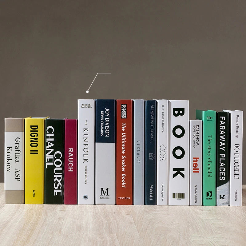 Faux Books Accessories Modern Simulation Fashion Book for Home Decorative Luxury Storage Box Model Women's Living Room Decor