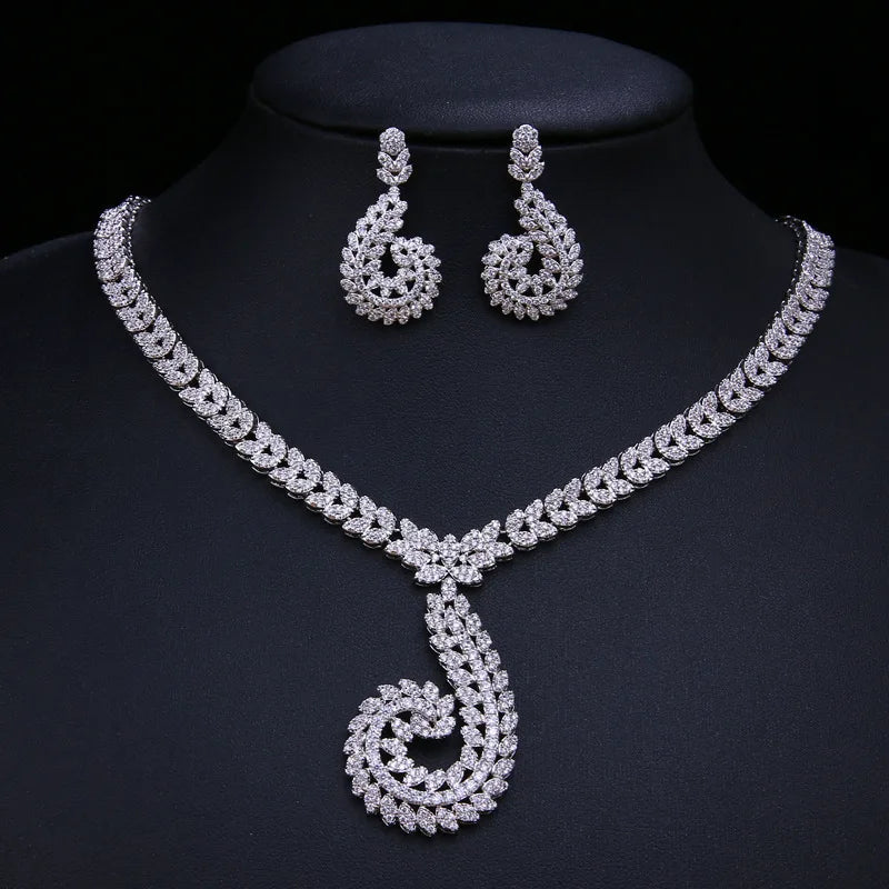 2022 New Arrival Crystal Wedding Jewelry Sparkling Bridal Necklace Earrings Set Luxury Zircon Jewelry Set for Women Girls