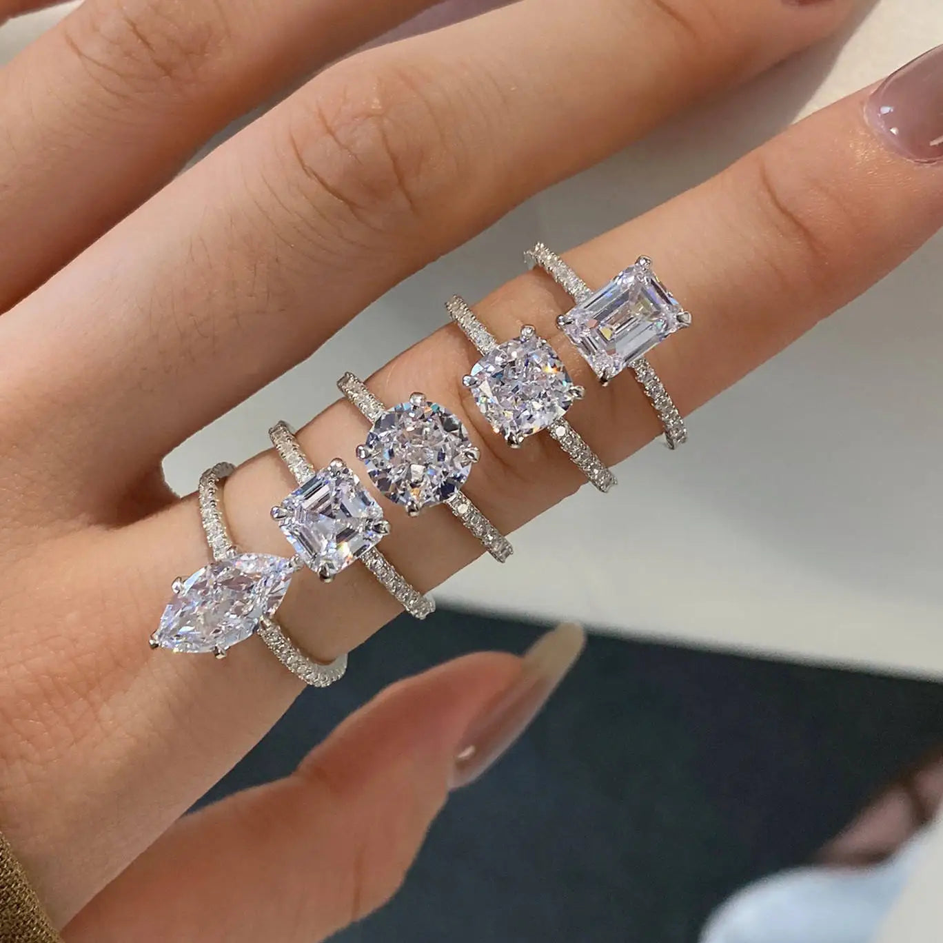 Exquisite High-grade 925 Sterling Silver Cushion Emerald Cut High-quality Exquisite Engagement Zircon Female Diamond Ring