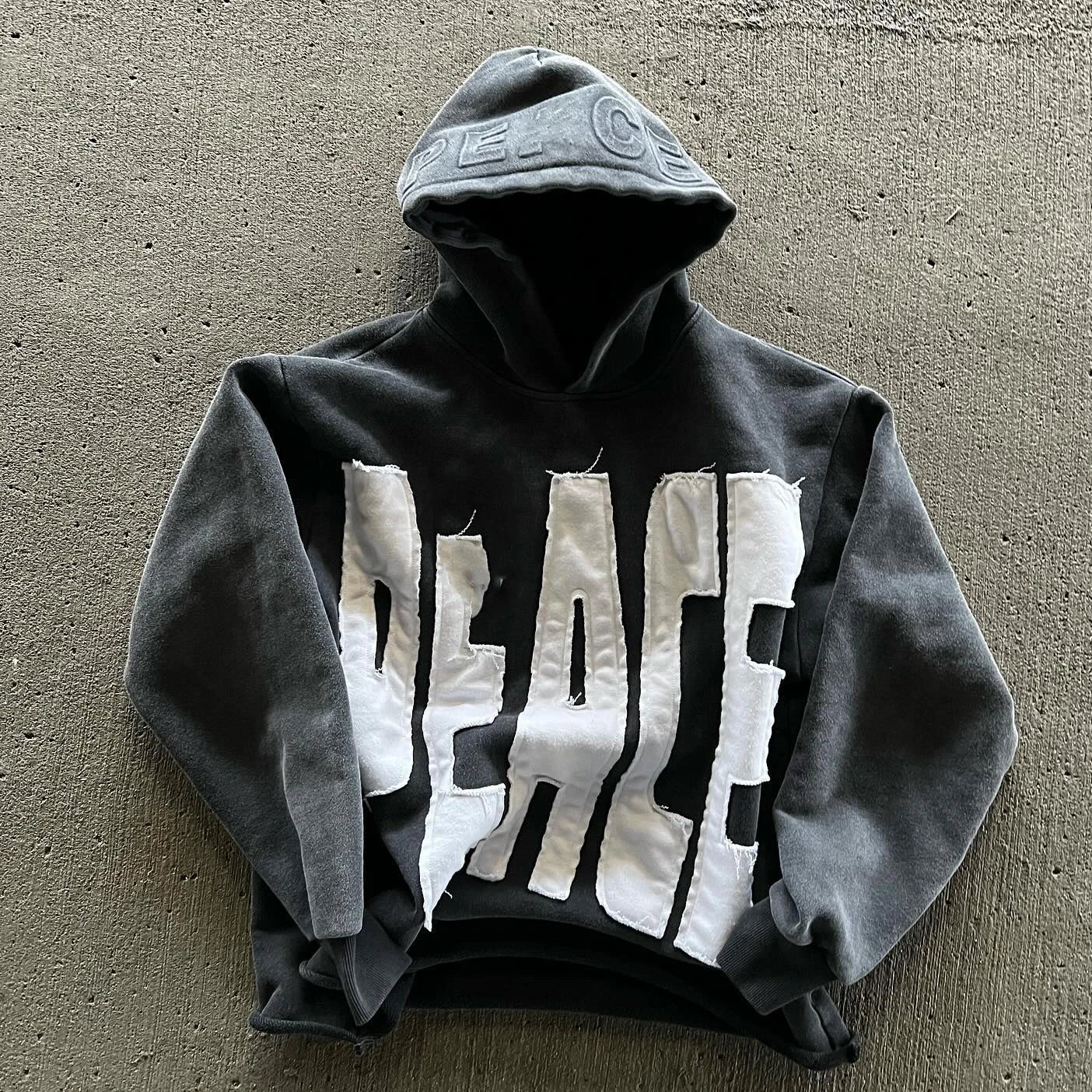 Custom Manufacturer's Oversized 100% Cotton Pullover Hoodie Men Acid Wash Design Cropped Raw Hem Distressed Applique Patch