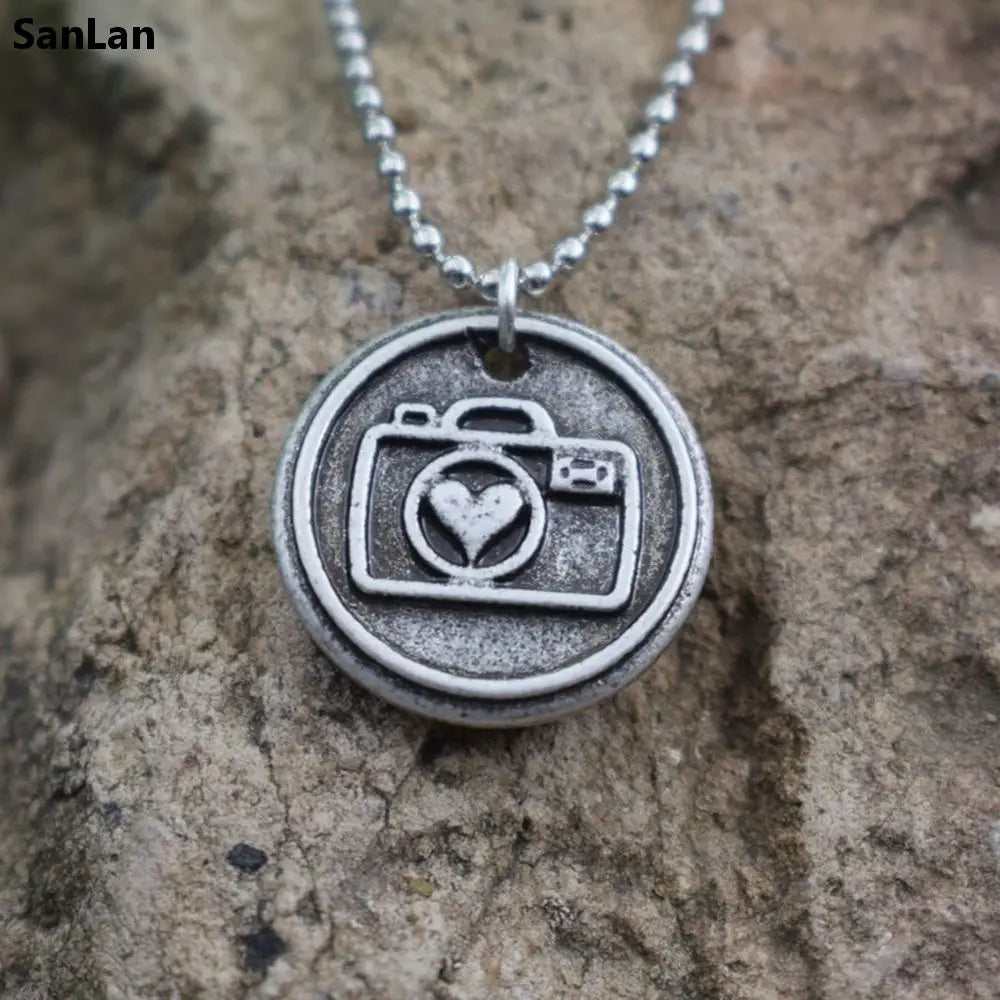 Vintage Tiny Camera Charm Necklace Mini Photographer Photo Photography Creative Jewelry Gifts