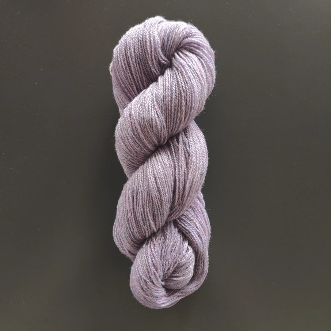 Pure Cashmere Lace Lotus Yarns High Quality Pure Mongolia Lace/fingering  Weight Colored Natural Fiber Hand Knitting Yarn