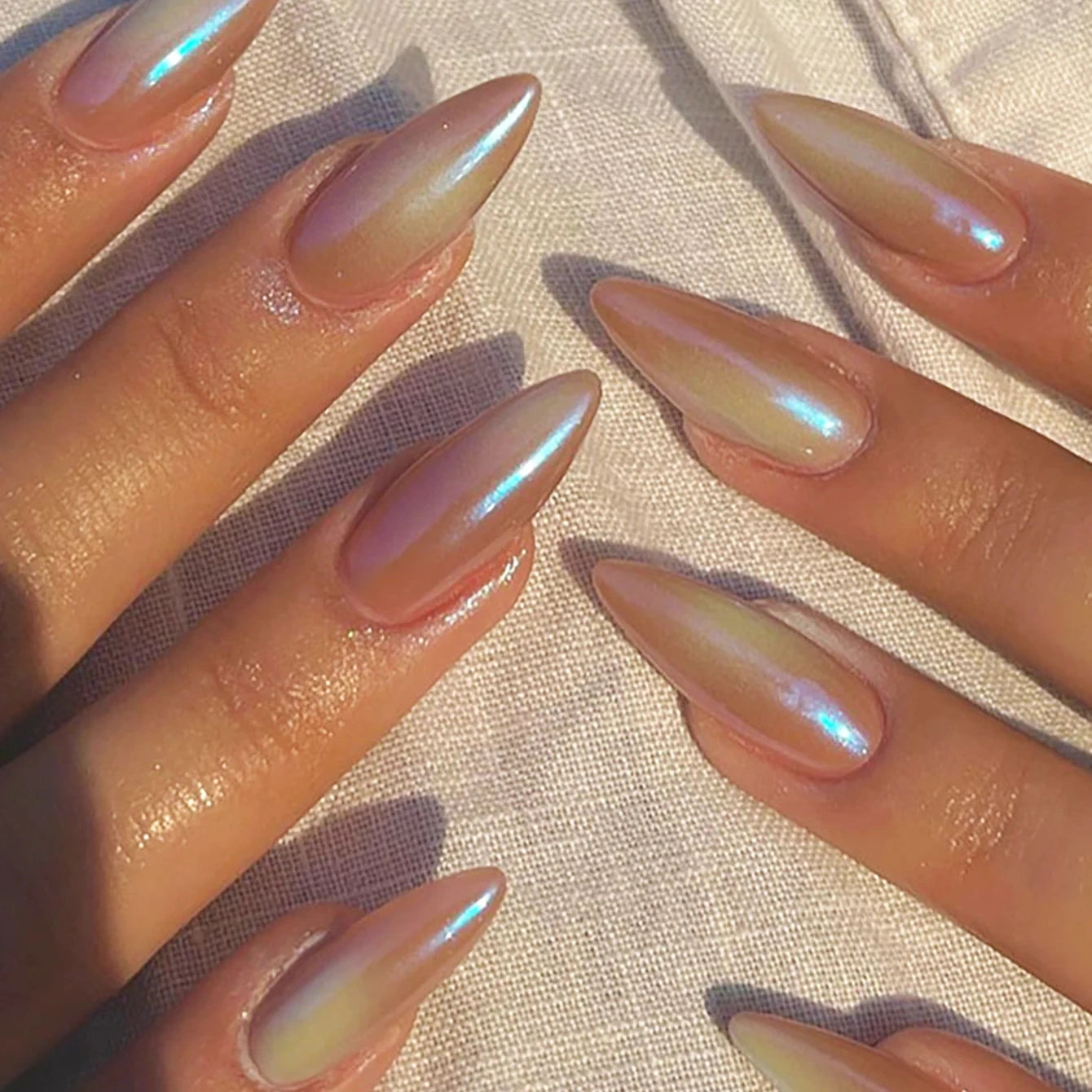 Temooi Wholesale Almond Glitter Press on Nails With Nail Glue 24Pcs ABS False Nails