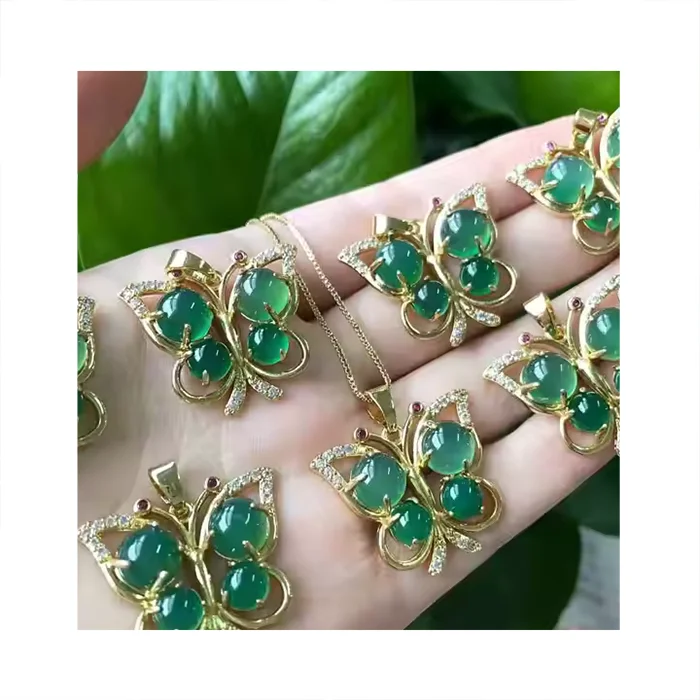 2021 Fashion Chinese Agate Butterfly Charm Pendant Wholesale Customize Personalized Jade  Necklace