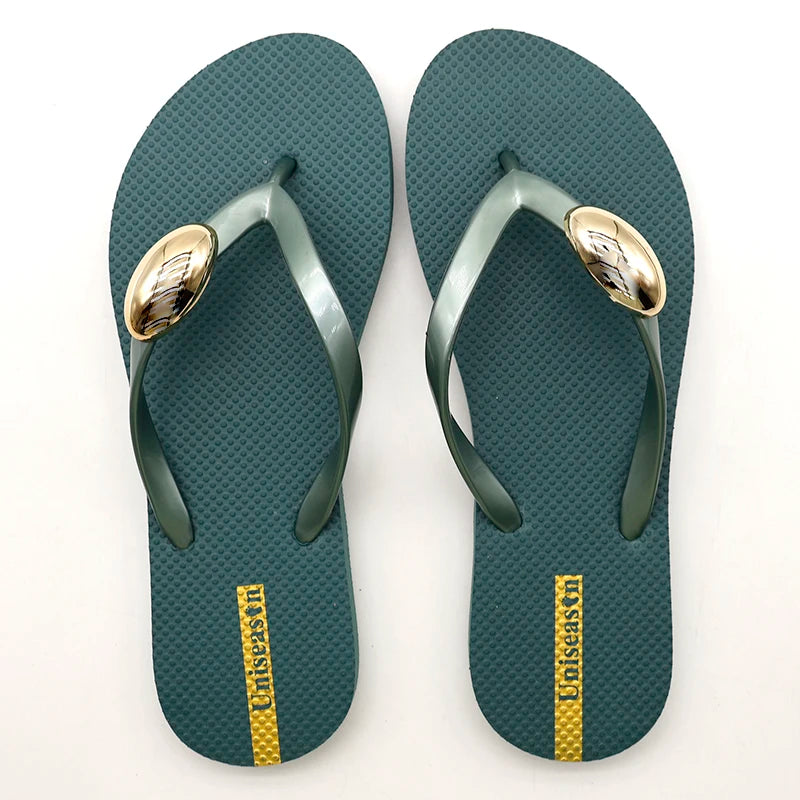 Hot Selling Women's Rubber Flip Flops Wedge Sole Metal Buckle Upper Comfortable Slip-on Design Home Beach Soft Rubber Insole