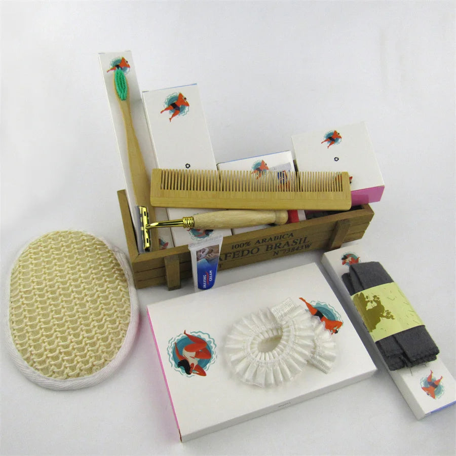 Eco-friendly Hotel Amenity Set With Carton Box Pack Mini Travel Bamboo Hotel Toiletries