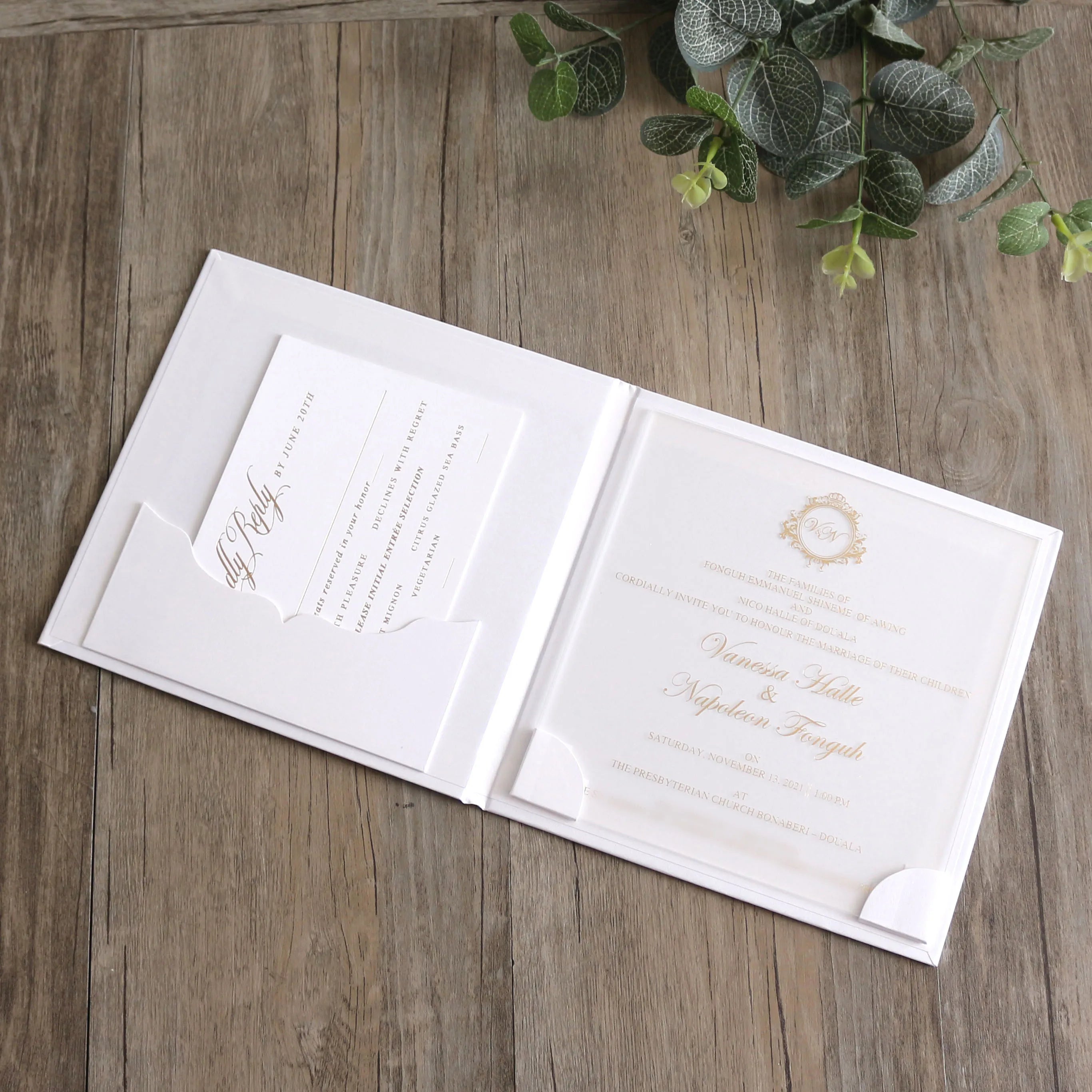 Hot Sale Hardcover Square Gold Foil Clear Acrylic Completion Certificate Wedding Invitations with Card - Holding Corners