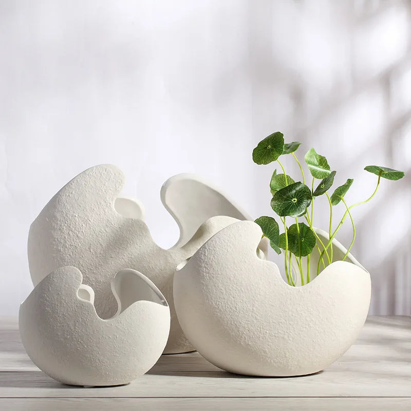 Modern Nordic Egg Shell Ceramic Vase White with Discount for Flower Arrangement and Tabletop Decoration
