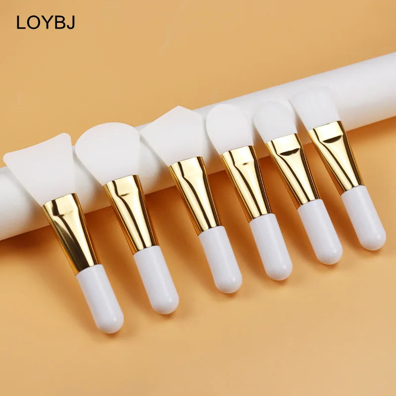 Soft Head Mini Silicone Face Mask Brush Ultra Thin Flat Foundation Concealer Applicator Plastic Handle for Facial Mud Film Gel
