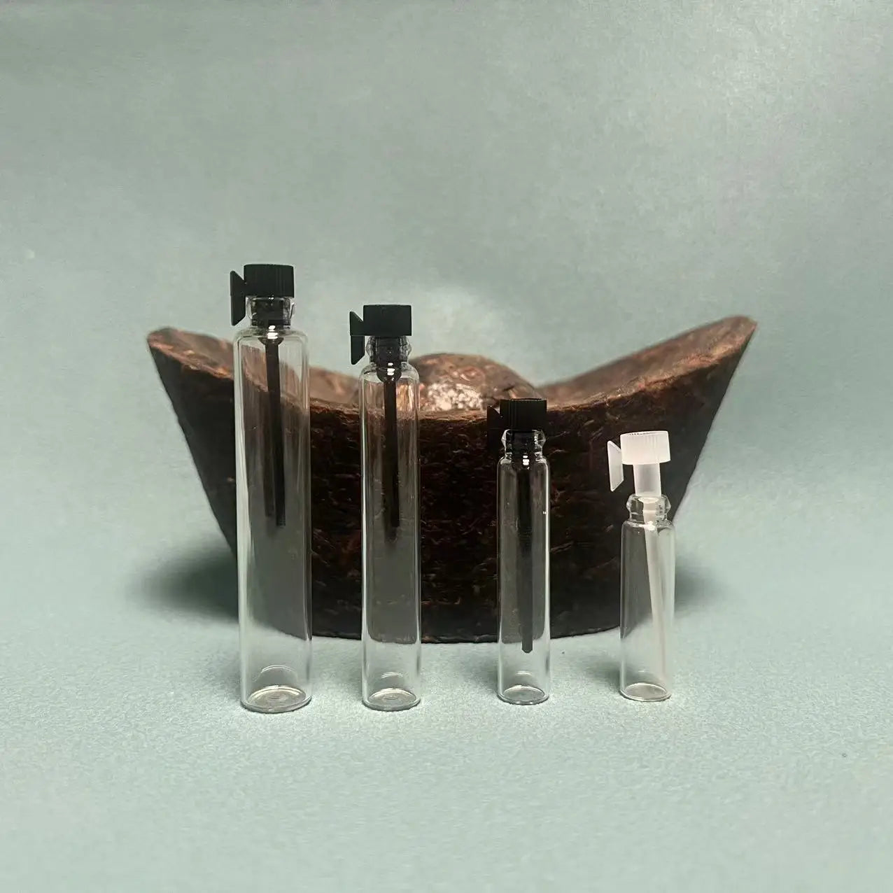 Wholesale Mini Perfume Sample Bottles 1ml 2ml 3ml 5ml Glass Vials with Snap Sealer Pump Sprayer
