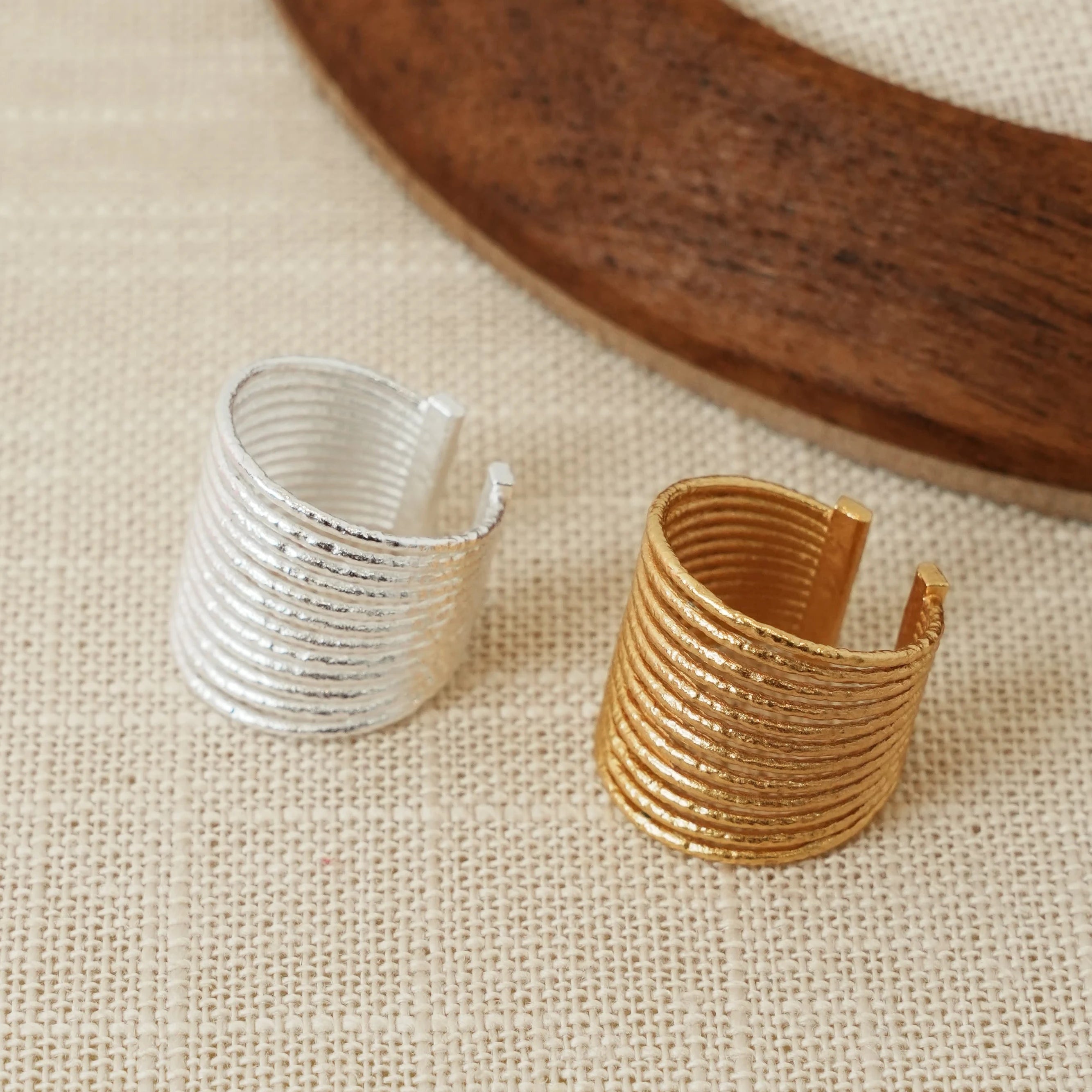 Fashionable Multi - Coil Open - Ended Rings in Gold and Silver Tone | Adjustable & Stylish Jewelry for Daily Wear