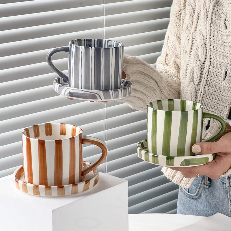 Modern 280ml Hot Selling Ceramic Pottery Cappuccino Coffee Cup with Handle Saucer Set Striped Latte Cups Plate