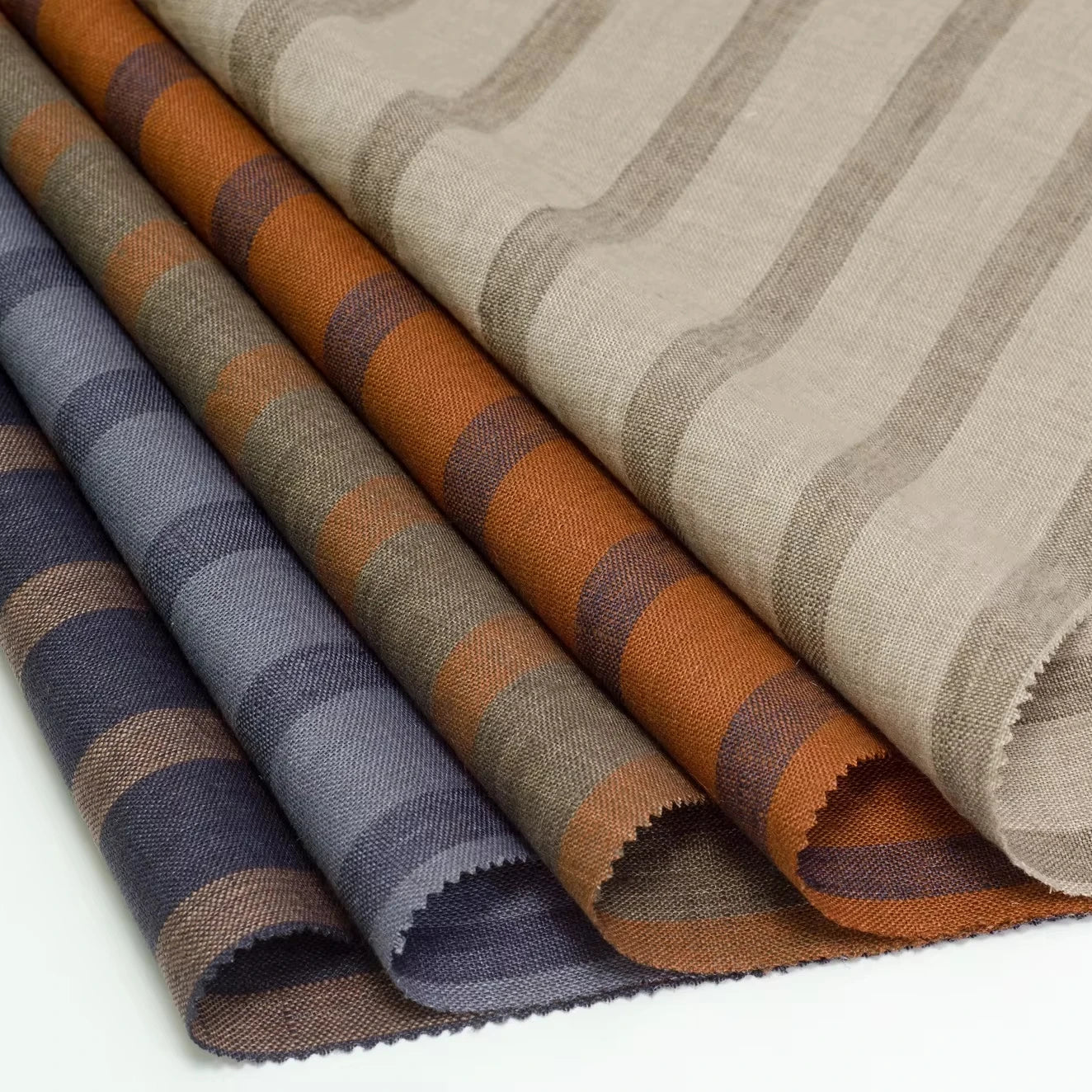 Free Sample Card Stripes Linen Fabric Shirt Fabric 134gsm 137CM Organic 100% Linen Yarn Dyed Fabric for Clothing Summer Dress